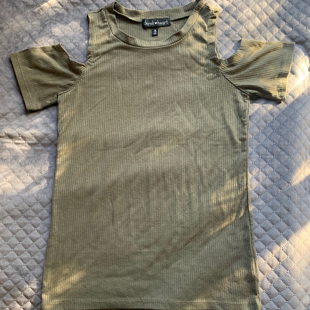 Derek heart open shoulder too